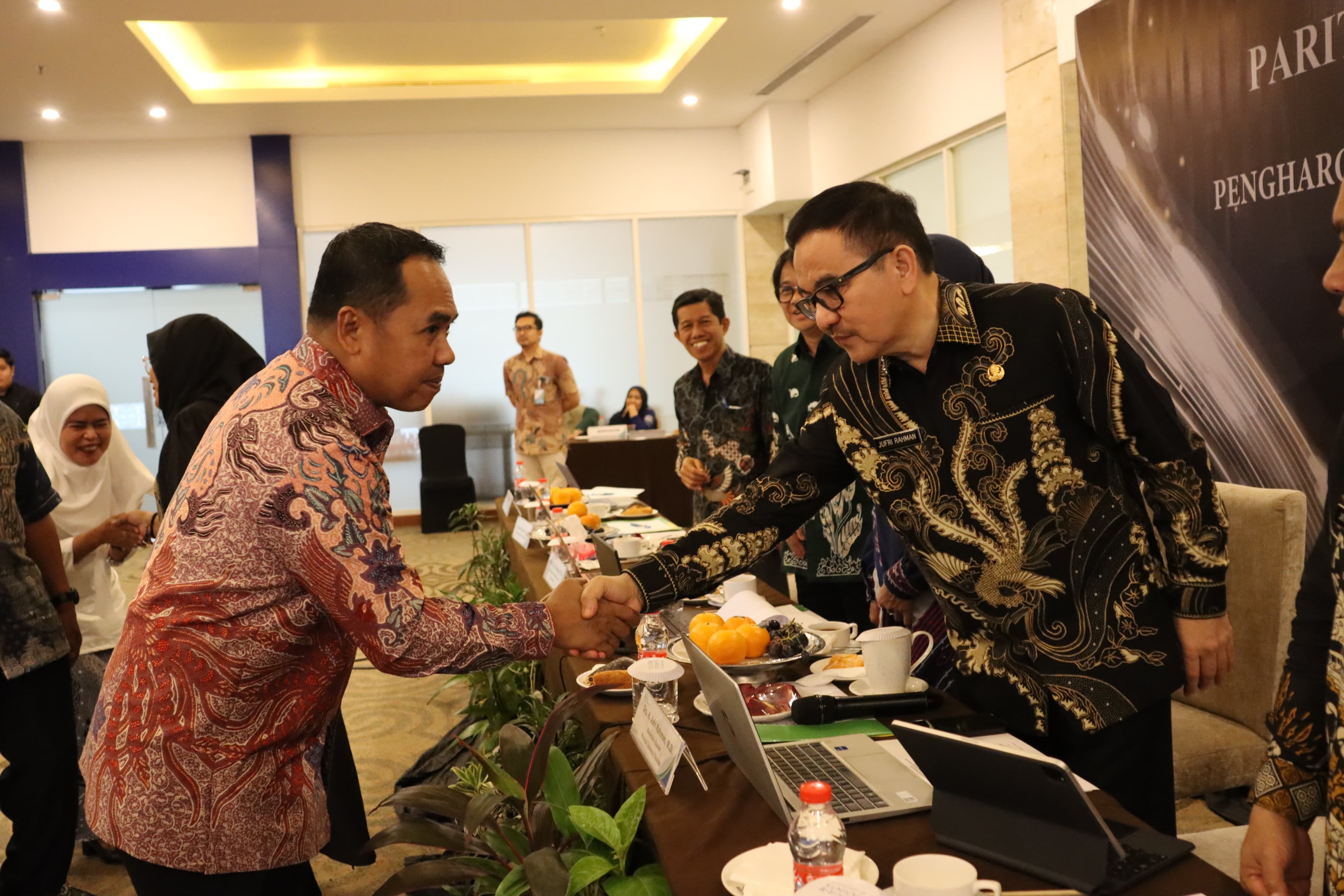 Wajo Diganjar Nominasi Paritrana Award, Komitmen Lindungi Pekerja Diakui