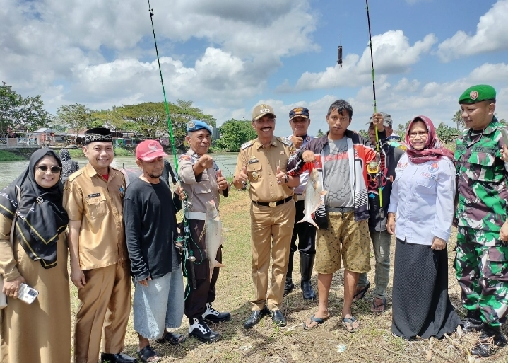 Rangkaian Festival Danau Tempe Wakil Bupati Wajo Buka Lomba Mancing